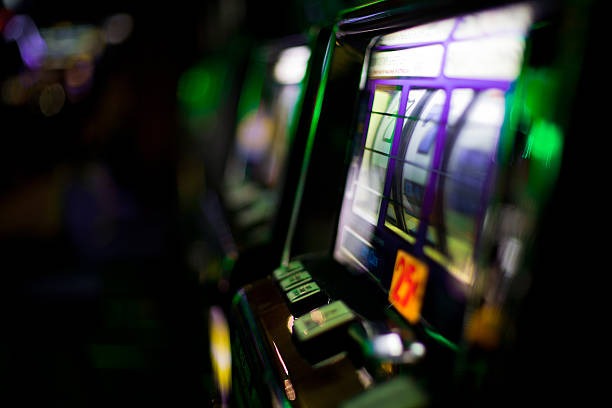 Mega Moolah bonus round on ketua88 showing the jackpot wheel spinner